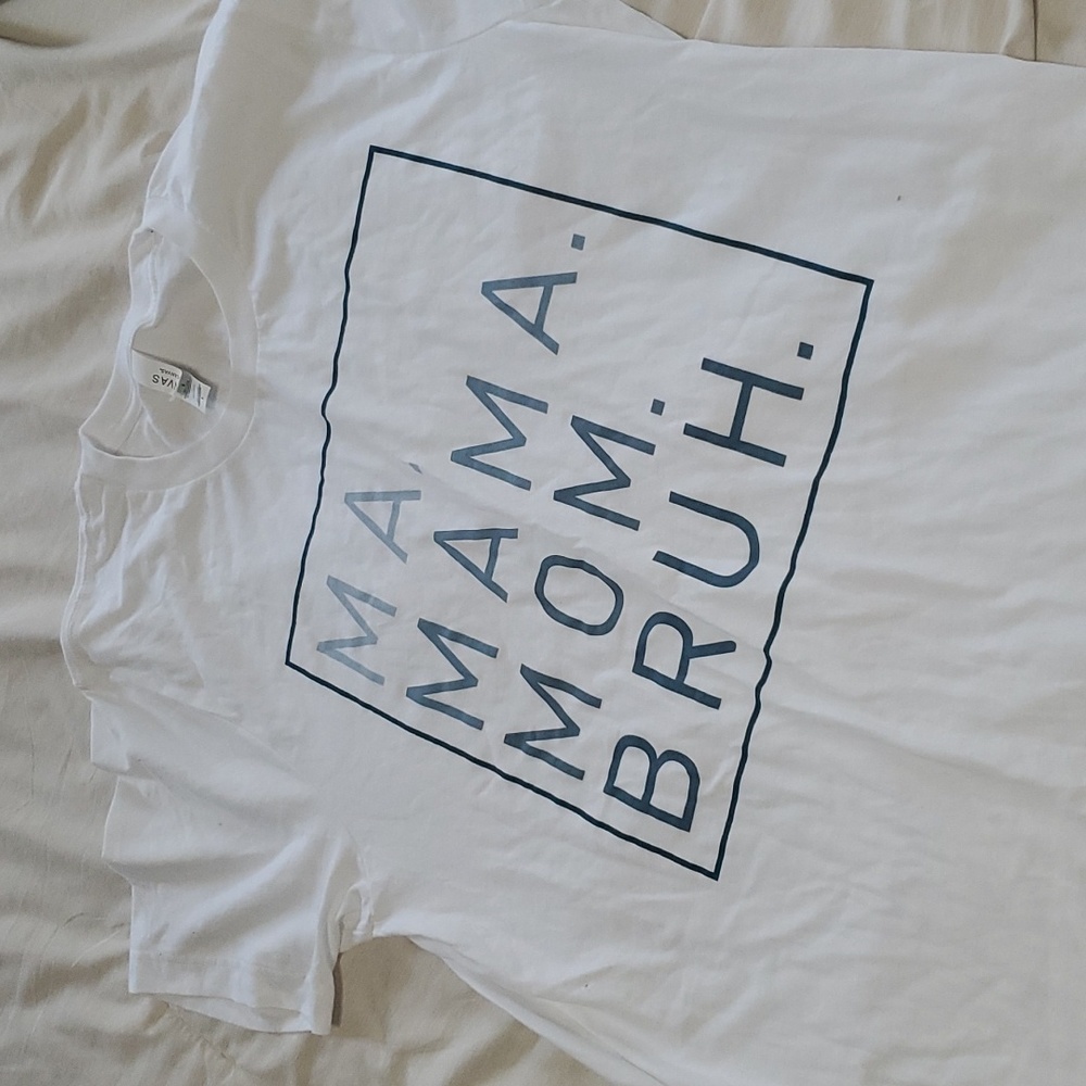 Ivy and Cloth tshirt